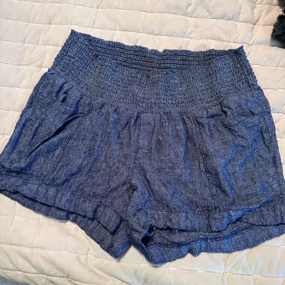 Old Navy Maternity Chambray Linen Blend Shorts